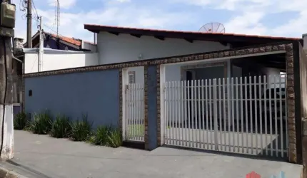 Casa à venda no Bairro Jardim Três Irmãos em Vinhedo/SP.