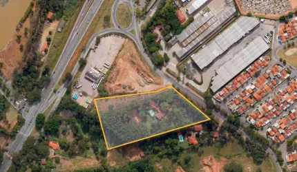 Área à venda na cidade de Valinhos/SP