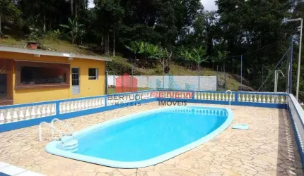 Chácara à venda, 12.300 m² de terreno, 860 m² de construção em Mairinque SP