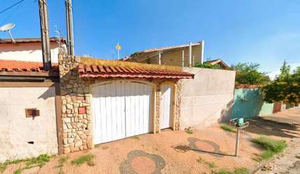 Casa para venda em Valinhos SP em excelente bairro.
