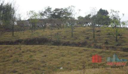 Área á venda na cidade de Louveira/SP