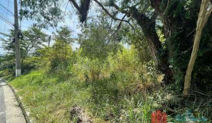Terreno comercial à venda no Bairro Pinheirinho em Vinhedo/SP