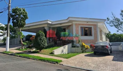 Casa no Condomínio Portal do Lago á venda em Valinhos - SP
