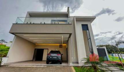 Casa à venda com 3 quartos sendo 1 suíte, 4 vagas. Condomínio Bosque da Mata - Valinhos/SP