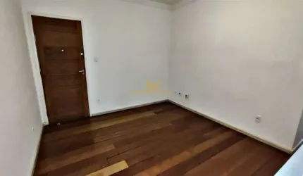 Jardim Glória - Apto 2/4 (1 Suíte) - Tábua Corrida - Excelentes Cômodos - Amplas Cozinha e Área de Serviço - 1 Vaga Fixa