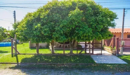 Casa para Venda em Tramandaí, Nova Tramandaí, 3 dormitórios, 2 suítes, 4 banheiros, 1 vaga