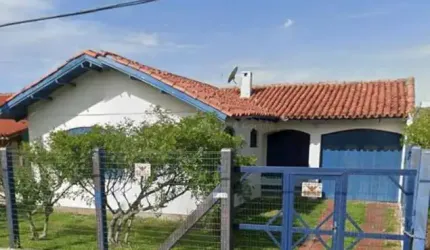 Casa para Venda em Tramandaí, Zona Nova, 3 dormitórios, 1 suíte, 3 banheiros, 1 vaga