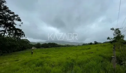 Terreno em Área Industrial, localizado em Bom Jesus dos Perdões, Interior de São Paulo.