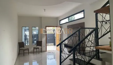 Casa com 2 dormitórios com suite  à venda, 11250 m² por R$ 700.000 - Jardim Paulista - Atibaia/SP
