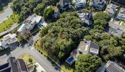 Terreno em condomínio, no São João - J8 Imóveis