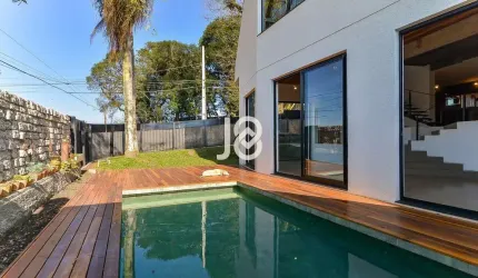 Casa no Seminário Comercial ou residencial - J8