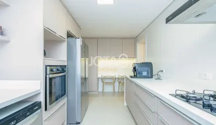 Apartamento 3 quartos, no Batel - J8