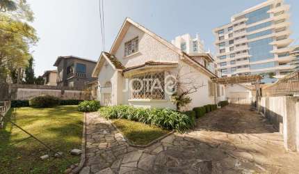 Casa Comercial Próxima a Praça da Espanha - J8