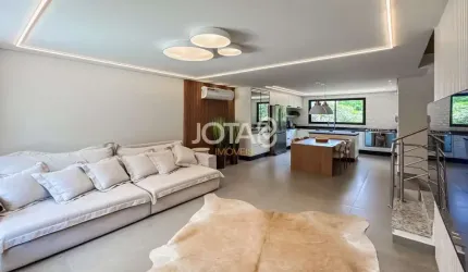 Sobrado Townhouse com 3 quartos no Campo Comprido