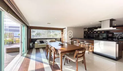 LINDA CASA EM CONDOMÍNIO CLUBE NO CAMPO COMPRIDO