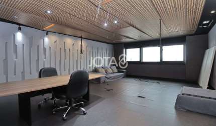 Sala comerical no Universe Life Square - J8