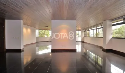 Apartamento c/ 4 suítes em frente ao Graciosa - J8
