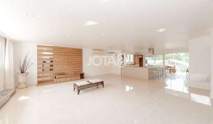 Casa no Mirabelle - Campo Comprido - J8