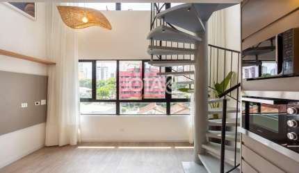 Loft impecável Àgua Verde - J8