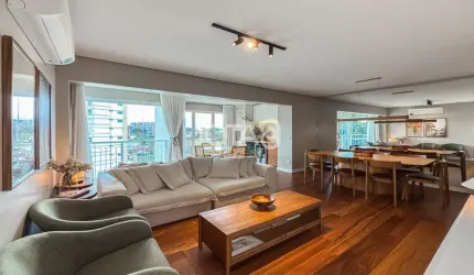 Apartamento de 3 quartos no Ecoville em cond Clube