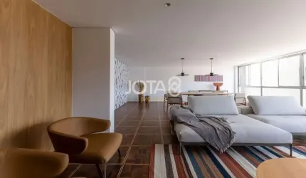 Apartamento refromado 4 dormitorios Batel - J8