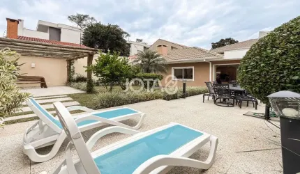 Casa com 4 quartos Água Verde - J8 Imóveis