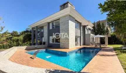 Casa no condomínio Paysage Curityba - J8