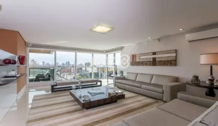 Apartamento com 4 suítes no Batel, face norte - J8