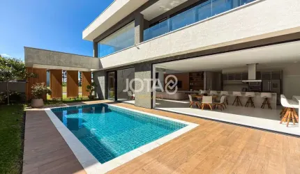 Casa em condomínio 3 suítes face norte - J8