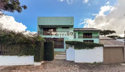 Casa om 5 Quartos e Terreno no Campo Comprido J8