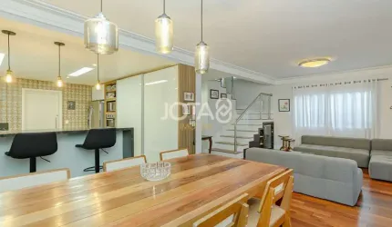Lindo sobrado com 4 quartos em condomínio - J8