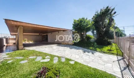 Casa térrea comercial no Centro Cívico - J8