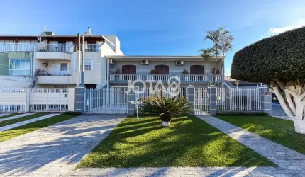 Casa com 4 quartos no Jardim Das Américas - J8
