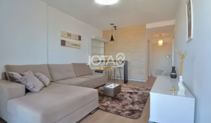 Apartamento em condominio club no Bigorrilho - J8