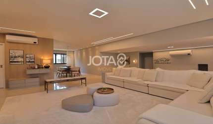 Apartamento com 4  suítes e 3 vagas no Ecoville