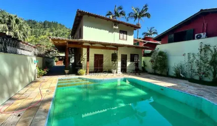 Casa com 3 quartos, Praia das Toninhas, Ubatuba - R$ 1.4 mi, Cod: 3878