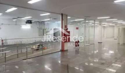Prédio Comercial 2 pavimentos, vão livre com elevador