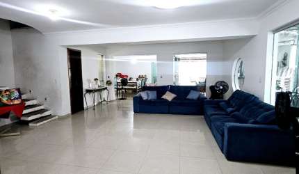 ALUGO EXCELENTE CASA PARA EMPRESAS NA BATISTA CAMPOS