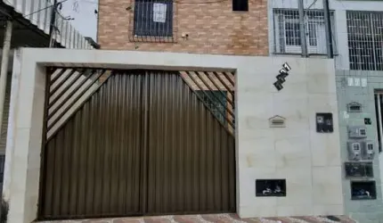 Casa Duplex no Siqueira Campos