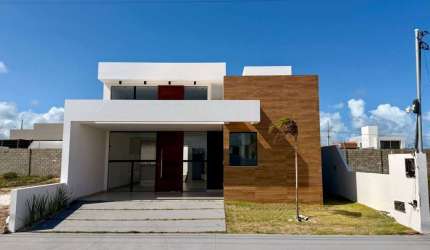 Casa no Condomínio Padang Beach Residence