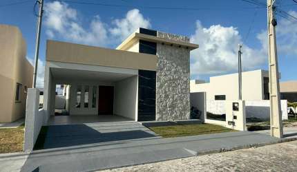 Casa Condomínio Sol e Praia.