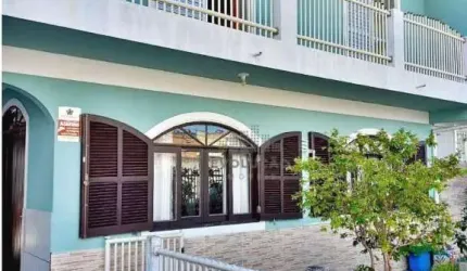 CASA 4 DORMITÓRIOS MAIS 1 SUITE MASTER E EDICULA