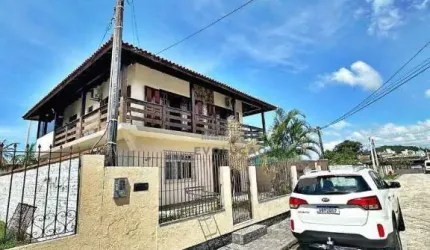 Casa, 4 dormitórios, vagas de garagens, piscina, bairro Forquilhinha, São José/SC