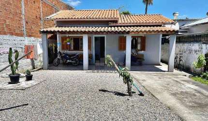 CASA 2 Quartos, 2 Vagas, Amplo Terreno - Aririú da Formiga - Santa Catarina