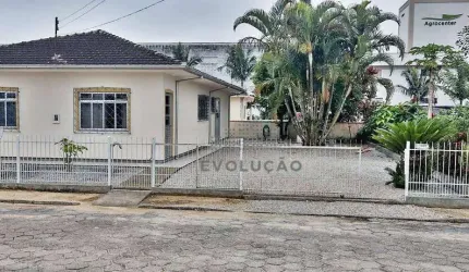 CASA 2 Quartos, 4 Vagas, Escritura - Santo Amaro da Imperatriz