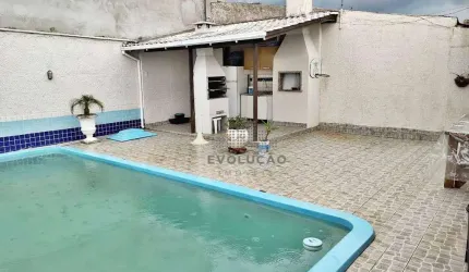 CASA 2 Quartos, 2 Vagas, Piscina - Forquilhas - Santa Catarina