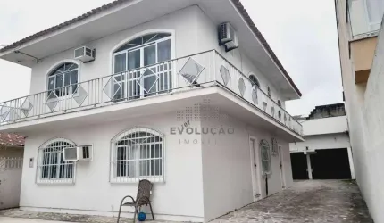 Casa com 5 dormitórios à venda, 580 m² por R$ 850.000,00 - Forquilhinhas - São José/SC