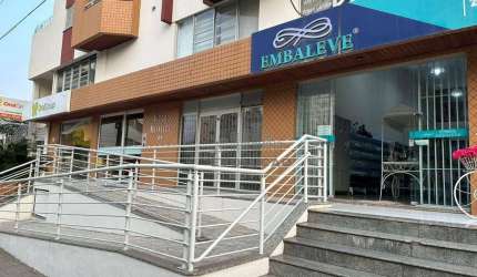 Loja Comercial Térrea com 130 m², Campinas, São José/SC