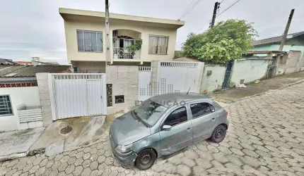 CASA 8 Quartos, 1 Suíte, 4 Vagas, Piscina - Bela Vista
