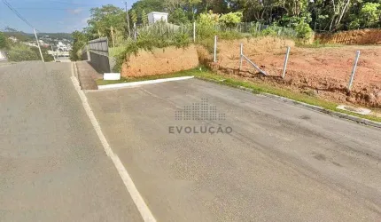 TERRENO com 420 m², Escritura  - Forquillhas